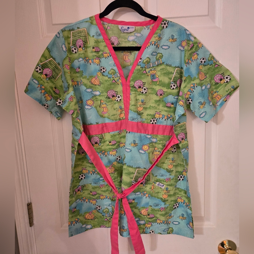 Liana Bug Sport Top